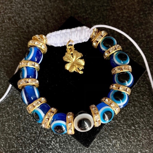 Beautiful Handmade Blue Evil Eye White Bracelet - Picture 3 of 10